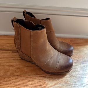 Sorel Joan of Arc Wedge Boots 8